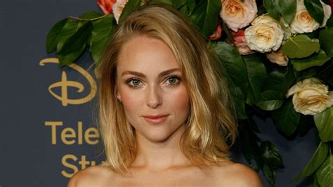 annasophia robb short hair|annasophia robb pixie cut.